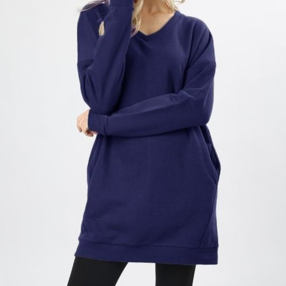 ♥️NWT Navy Cozy Sweater with Pockets♥️